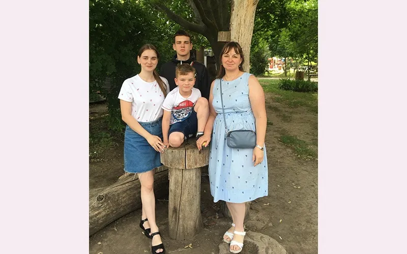 Родина начинается с матери